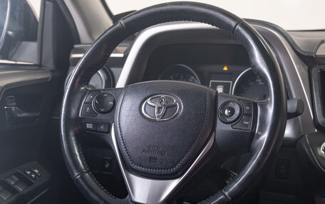Toyota RAV4, 2017 год, 2 899 000 рублей, 11 фотография