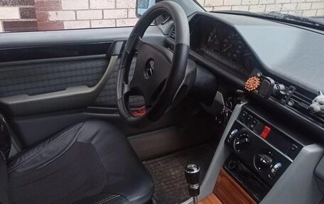 Mercedes-Benz W124, 1992 год, 12 фотография