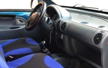 Renault Kangoo II рестайлинг, 2000 год, 350 000 рублей, 3 фотография
