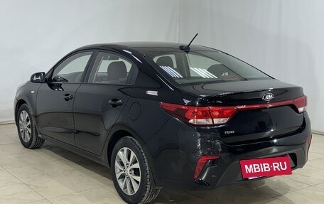 KIA Rio IV, 2018 год, 1 120 000 рублей, 4 фотография
