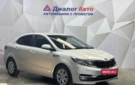 KIA Rio III рестайлинг, 2015 год, 800 000 рублей, 3 фотография