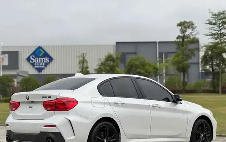 BMW 1 серия, 2022 год, 1 990 000 рублей, 6 фотография