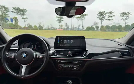 BMW 1 серия, 2022 год, 1 990 000 рублей, 13 фотография