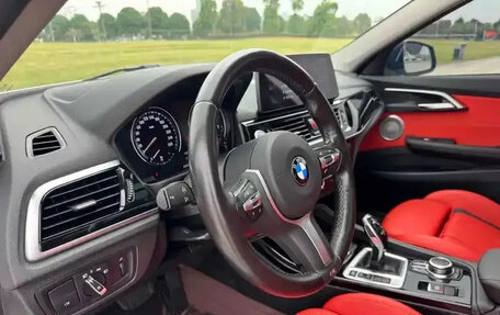 BMW 1 серия, 2022 год, 1 990 000 рублей, 12 фотография