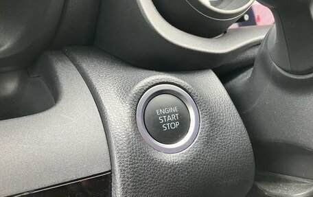 Toyota Yaris Cross, 2022 год, 1 490 000 рублей, 27 фотография