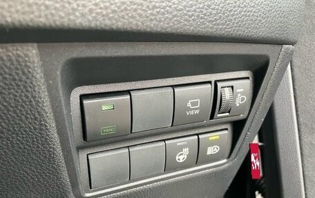 Toyota Yaris Cross, 2022 год, 1 490 000 рублей, 31 фотография