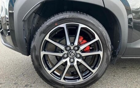 Toyota Yaris Cross, 2022 год, 1 490 000 рублей, 34 фотография