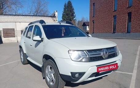 Renault Duster I рестайлинг, 2017 год, 900 000 рублей, 4 фотография