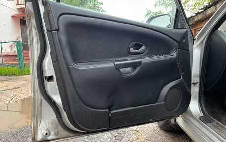 Mitsubishi Carisma I, 2003 год, 499 999 рублей, 22 фотография