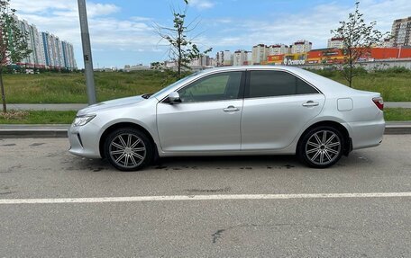 Toyota Camry, 2015 год, 1 820 000 рублей, 2 фотография