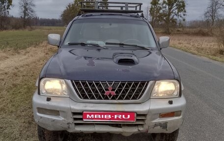 Mitsubishi L200 III рестайлинг, 2003 год, 450 000 рублей, 1 фотография