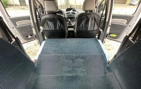 Renault Kangoo II рестайлинг, 2014 год, 1 400 000 рублей, 24 фотография