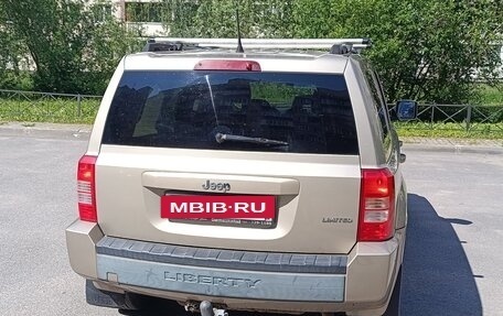 Jeep Liberty (Patriot), 2010 год, 985 000 рублей, 7 фотография