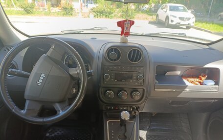 Jeep Liberty (Patriot), 2010 год, 985 000 рублей, 15 фотография