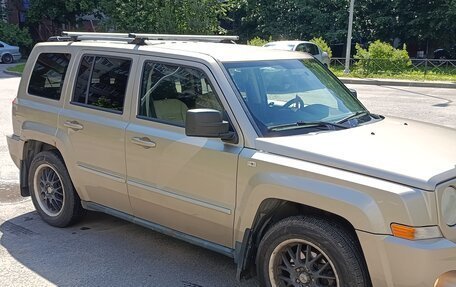 Jeep Liberty (Patriot), 2010 год, 985 000 рублей, 22 фотография