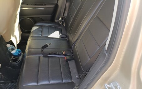 Jeep Liberty (Patriot), 2010 год, 985 000 рублей, 11 фотография
