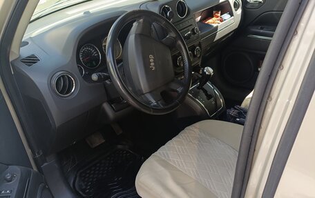 Jeep Liberty (Patriot), 2010 год, 985 000 рублей, 14 фотография