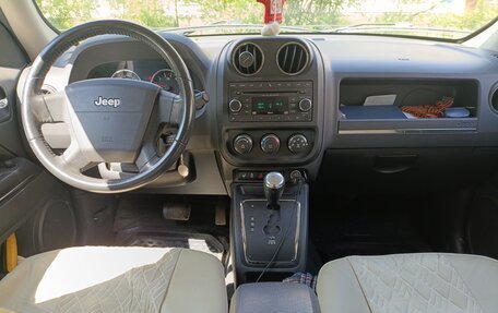 Jeep Liberty (Patriot), 2010 год, 985 000 рублей, 25 фотография