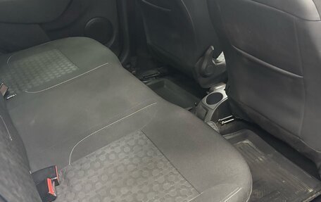 Renault Logan II, 2017 год, 850 000 рублей, 10 фотография