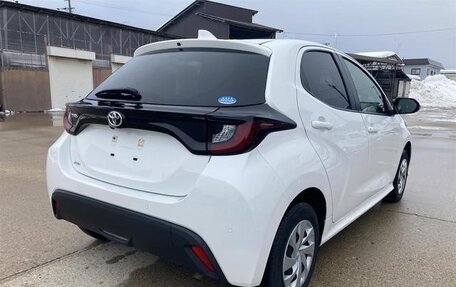 Toyota Yaris, 2021 год, 1 100 333 рублей, 4 фотография