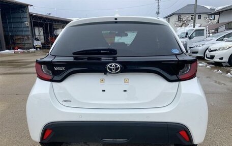 Toyota Yaris, 2021 год, 1 100 333 рублей, 5 фотография