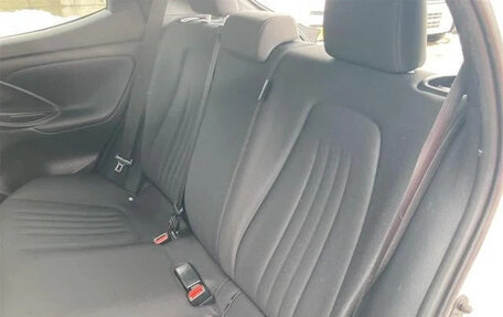 Toyota Yaris, 2021 год, 1 100 333 рублей, 16 фотография