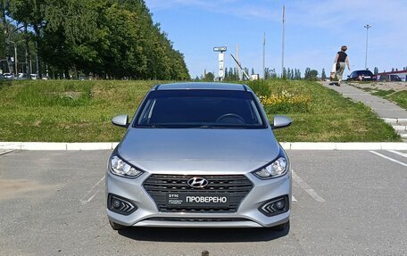 Hyundai Solaris II рестайлинг, 2018 год, 1 200 000 рублей, 2 фотография