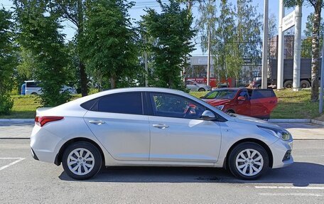Hyundai Solaris II рестайлинг, 2018 год, 1 200 000 рублей, 4 фотография