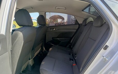 Hyundai Solaris II рестайлинг, 2018 год, 1 200 000 рублей, 12 фотография