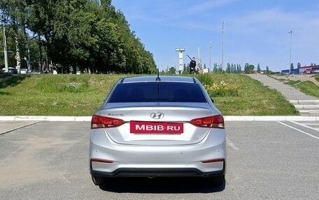 Hyundai Solaris II рестайлинг, 2018 год, 1 200 000 рублей, 6 фотография