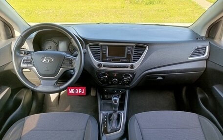 Hyundai Solaris II рестайлинг, 2018 год, 1 200 000 рублей, 14 фотография