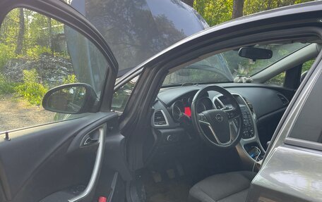 Opel Astra J, 2010 год, 800 000 рублей, 9 фотография