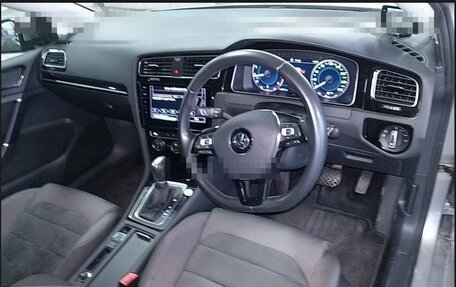 Volkswagen Golf VII, 2019 год, 1 390 000 рублей, 25 фотография