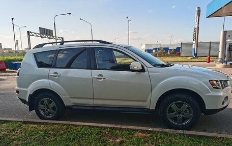 Mitsubishi Outlander III рестайлинг 3, 2011 год, 1 040 000 рублей, 9 фотография