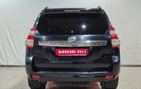 Toyota Land Cruiser Prado 150 рестайлинг 2, 2016 год, 3 900 000 рублей, 6 фотография
