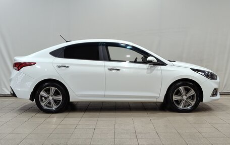 Hyundai Solaris II рестайлинг, 2017 год, 1 300 000 рублей, 4 фотография