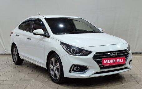 Hyundai Solaris II рестайлинг, 2017 год, 1 300 000 рублей, 3 фотография