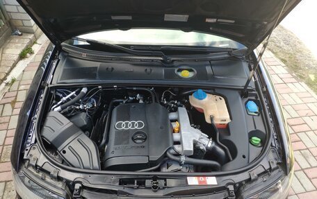 Audi A4, 2003 год, 1 300 000 рублей, 15 фотография
