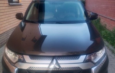 Mitsubishi Outlander III рестайлинг 3, 2019 год, 1 850 000 рублей, 1 фотография