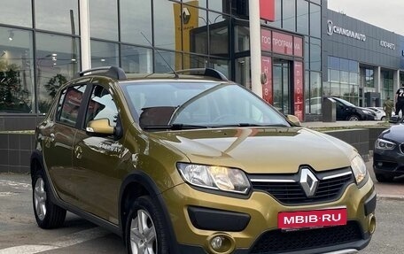 Renault Sandero II рестайлинг, 2017 год, 890 000 рублей, 1 фотография