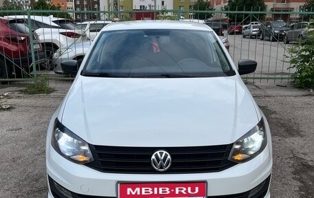 Volkswagen Polo VI (EU Market), 2020 год, 1 300 000 рублей, 1 фотография