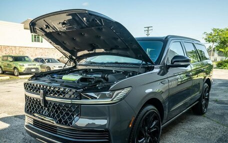 Lincoln Navigator, 2025 год, 17 900 000 рублей, 16 фотография