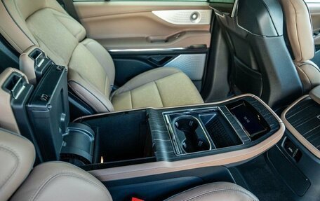 Lincoln Navigator, 2025 год, 17 900 000 рублей, 25 фотография
