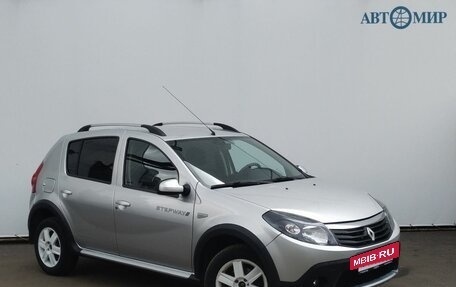 Renault Sandero I, 2014 год, 920 000 рублей, 3 фотография