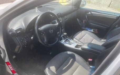 Mercedes-Benz C-Класс, 2005 год, 850 000 рублей, 6 фотография