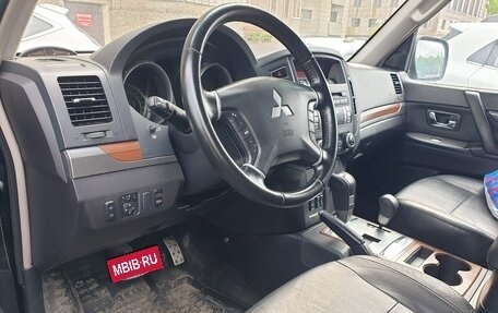 Mitsubishi Pajero IV, 2008 год, 1 850 000 рублей, 10 фотография