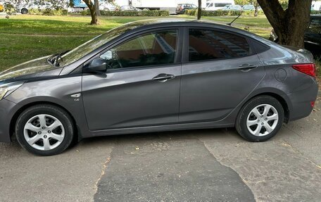 Hyundai Solaris II рестайлинг, 2016 год, 950 000 рублей, 5 фотография