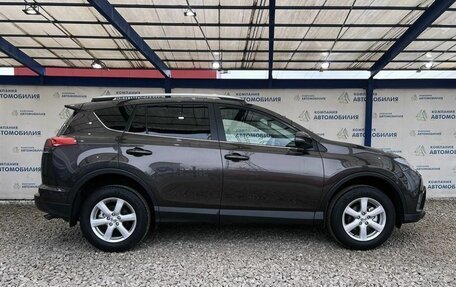 Toyota RAV4, 2018 год, 2 800 000 рублей, 6 фотография