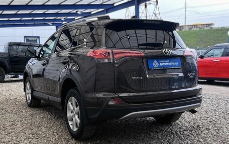 Toyota RAV4, 2018 год, 2 800 000 рублей, 3 фотография