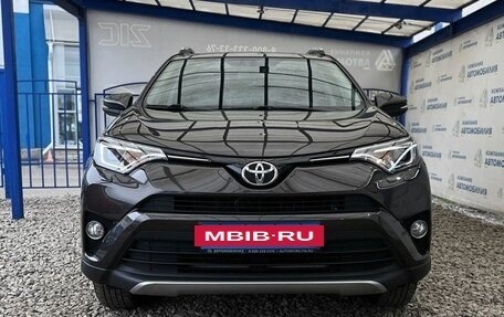 Toyota RAV4, 2018 год, 2 800 000 рублей, 8 фотография